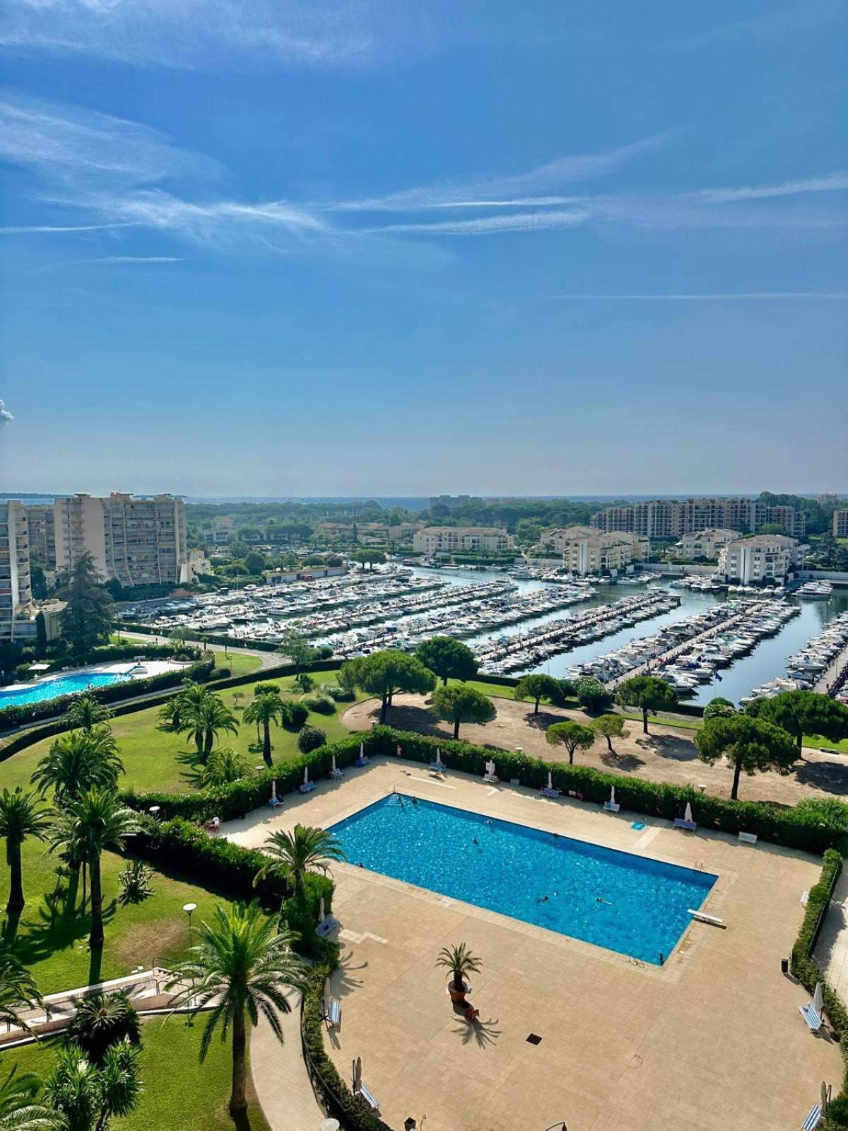 Appartement T3 De Standing Vue Mer Et Marina Манделю-ла-Напул Екстериор снимка