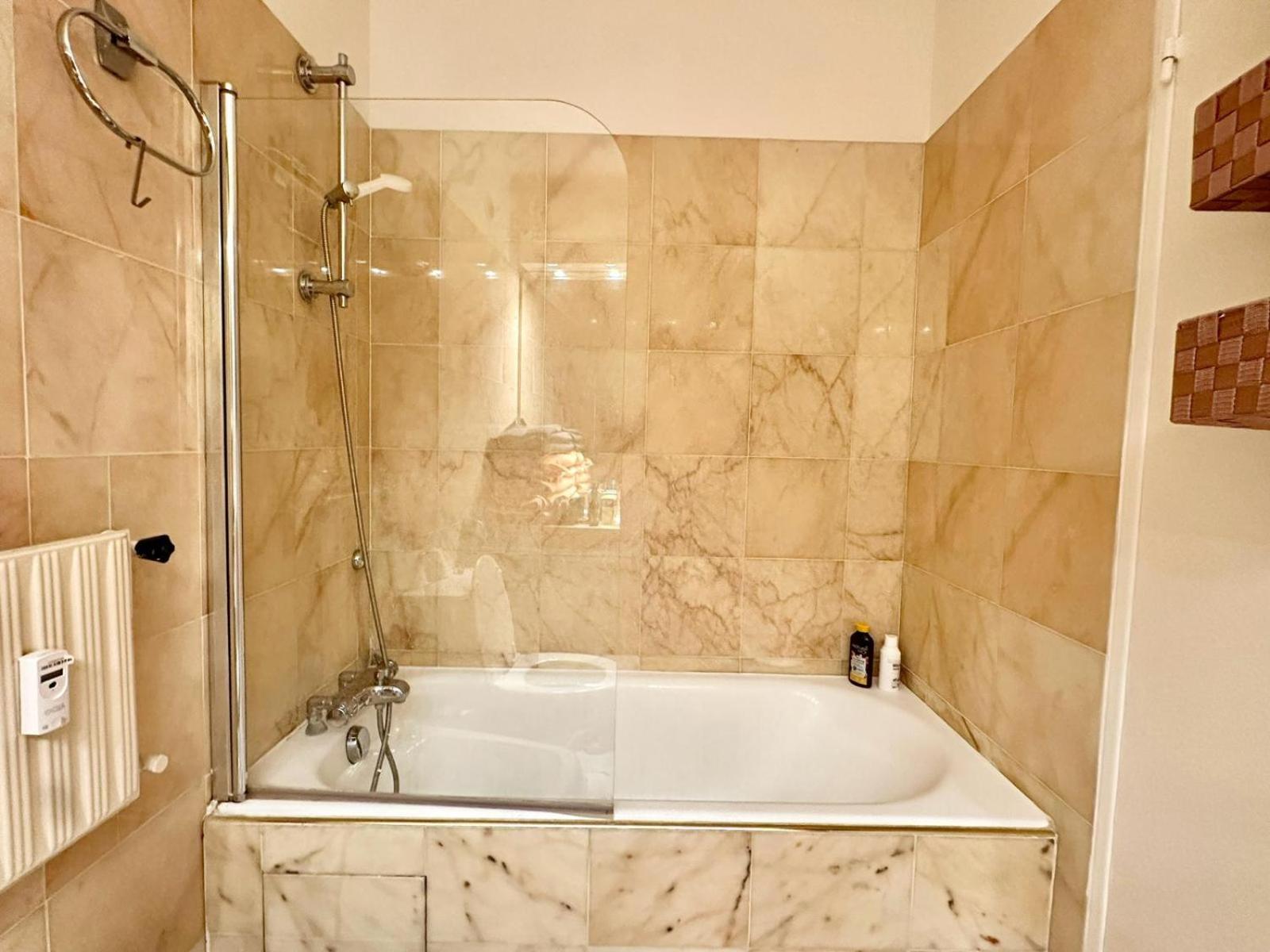 Appartement T3 De Standing Vue Mer Et Marina Манделю-ла-Напул Екстериор снимка
