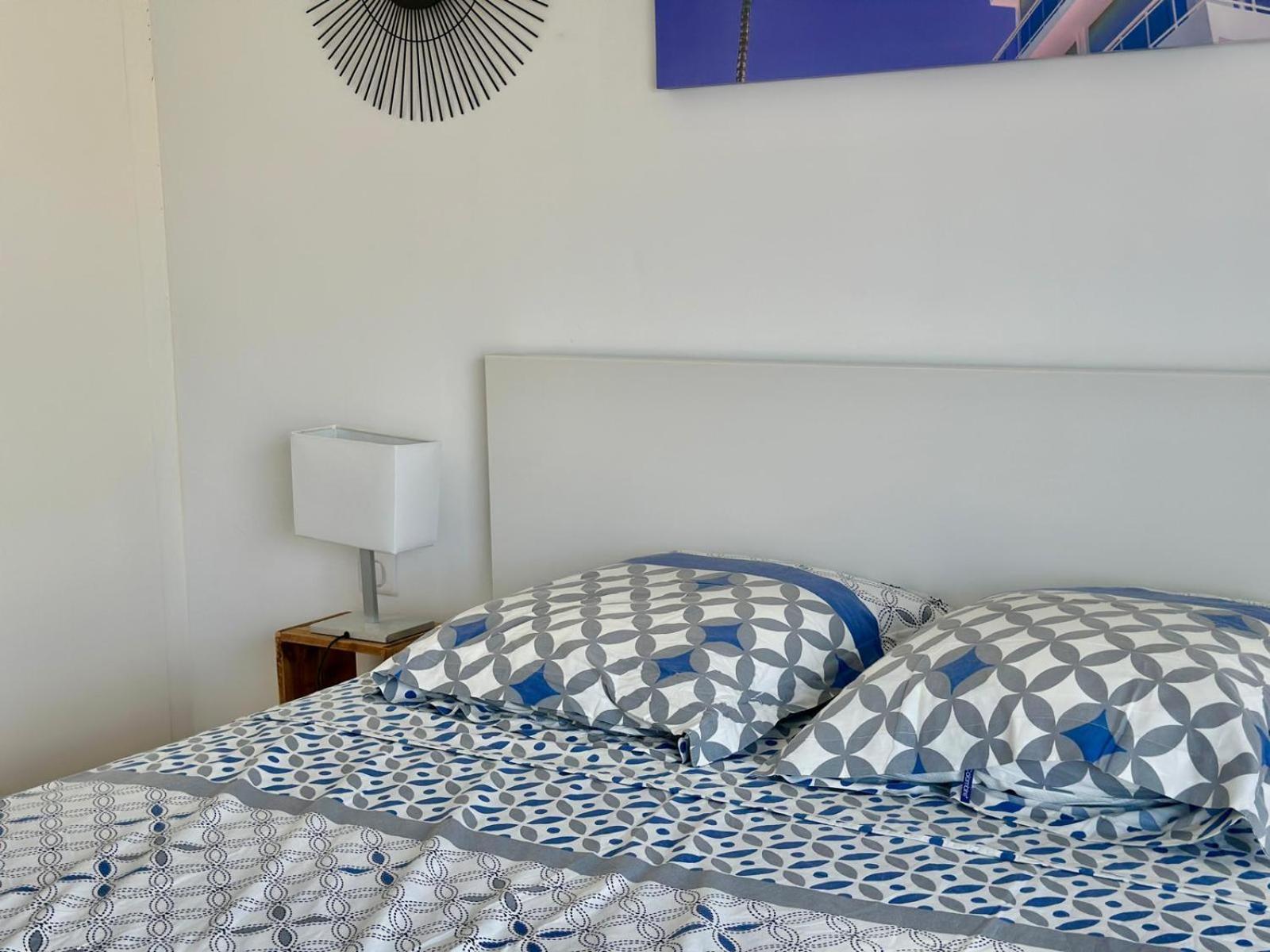 Appartement T3 De Standing Vue Mer Et Marina Манделю-ла-Напул Екстериор снимка