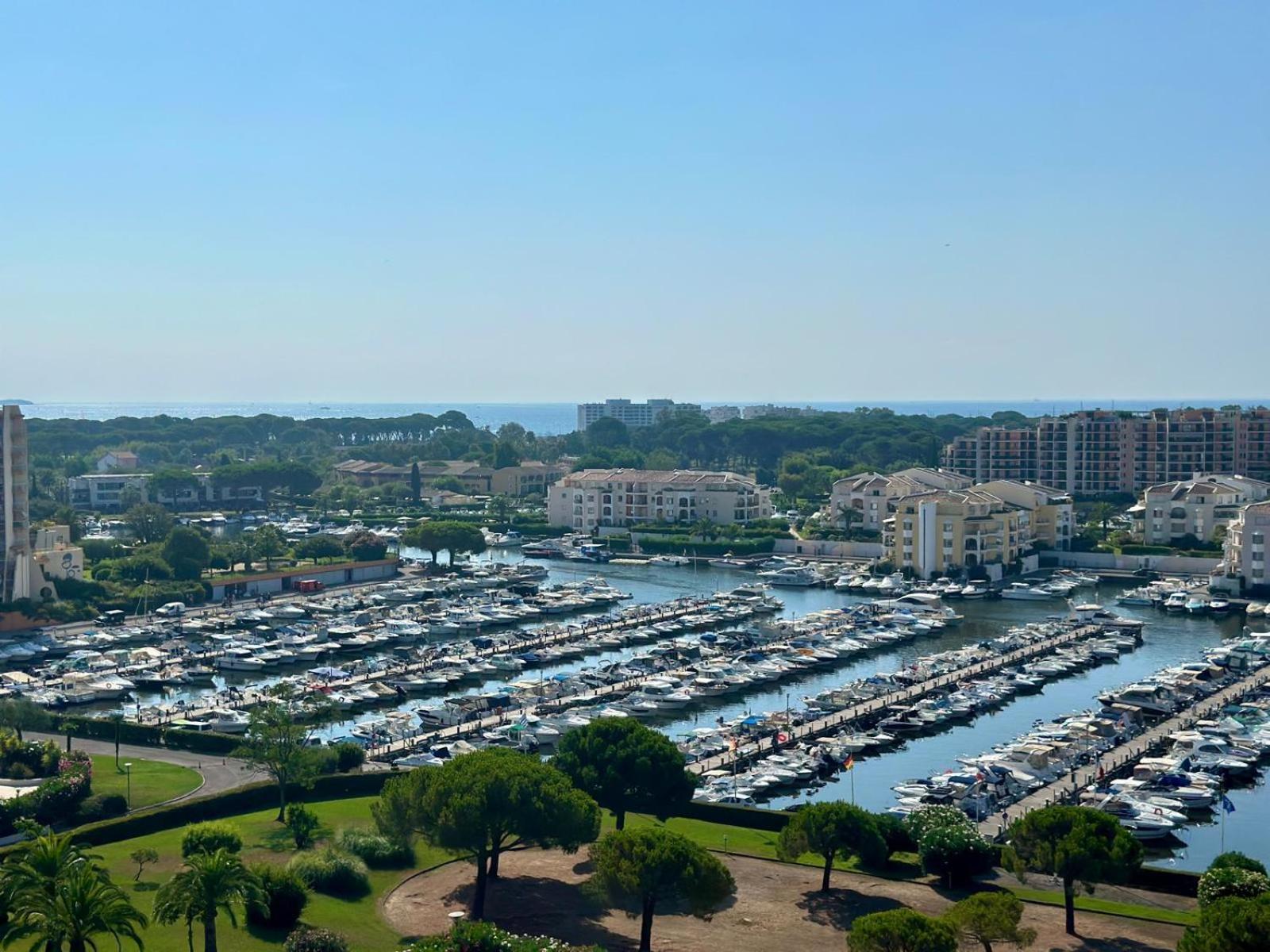 Appartement T3 De Standing Vue Mer Et Marina Манделю-ла-Напул Екстериор снимка